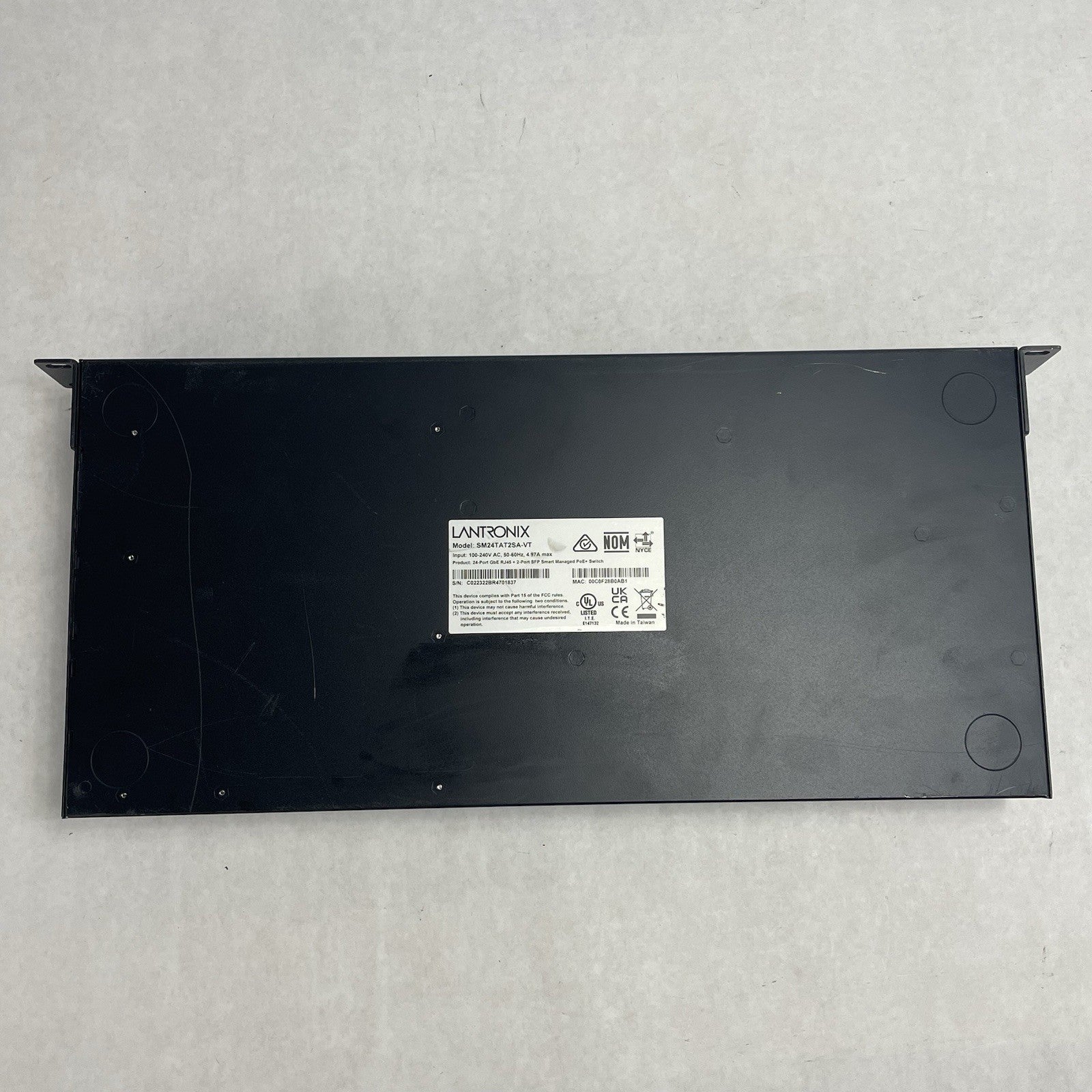 Lantronix SM24TAT2SA-VT 24-Port Managed Gigabit Ethernet PoE+ Tested & Reset12