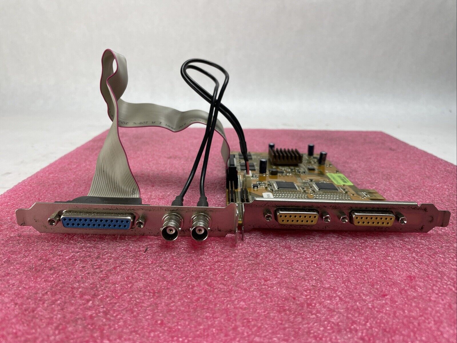 New Hikvision DS-4316HCVI-E 16-Channel Video Audio Capture PCIe DVR NVR & Cables