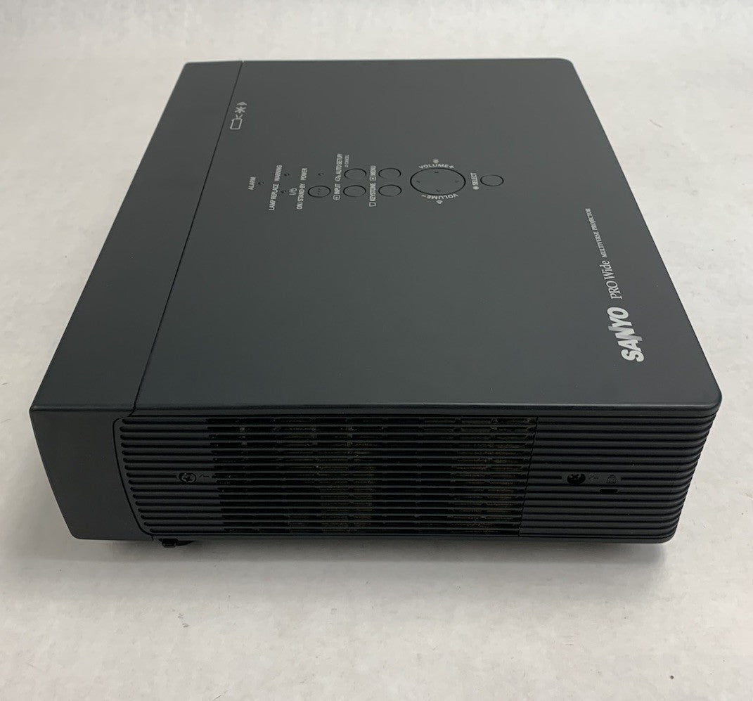 Sanyo PLC-WXU30 LCD Lamp Projector - Needs New Lamp No Remote2