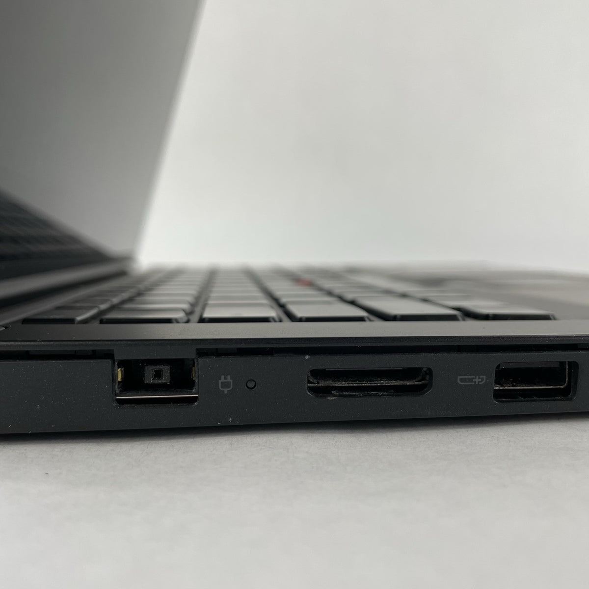 Lenovo ThinkPad Yoga 460 14" i5-6300U 2.40 GHz 8 GB RAM No SSD/OS/AC5