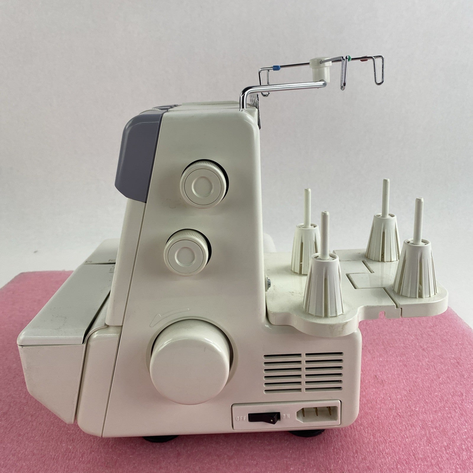 Janome 634 D MyLock Sewing Machine Eloctronic Controlled No Pedal or Cord6