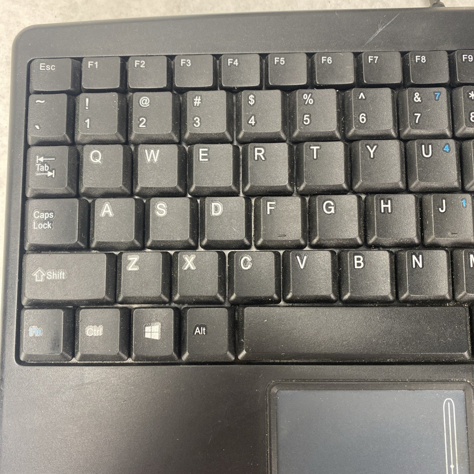 Adesso AKB-410UB USB-Wired Mini Keyboard Tested3