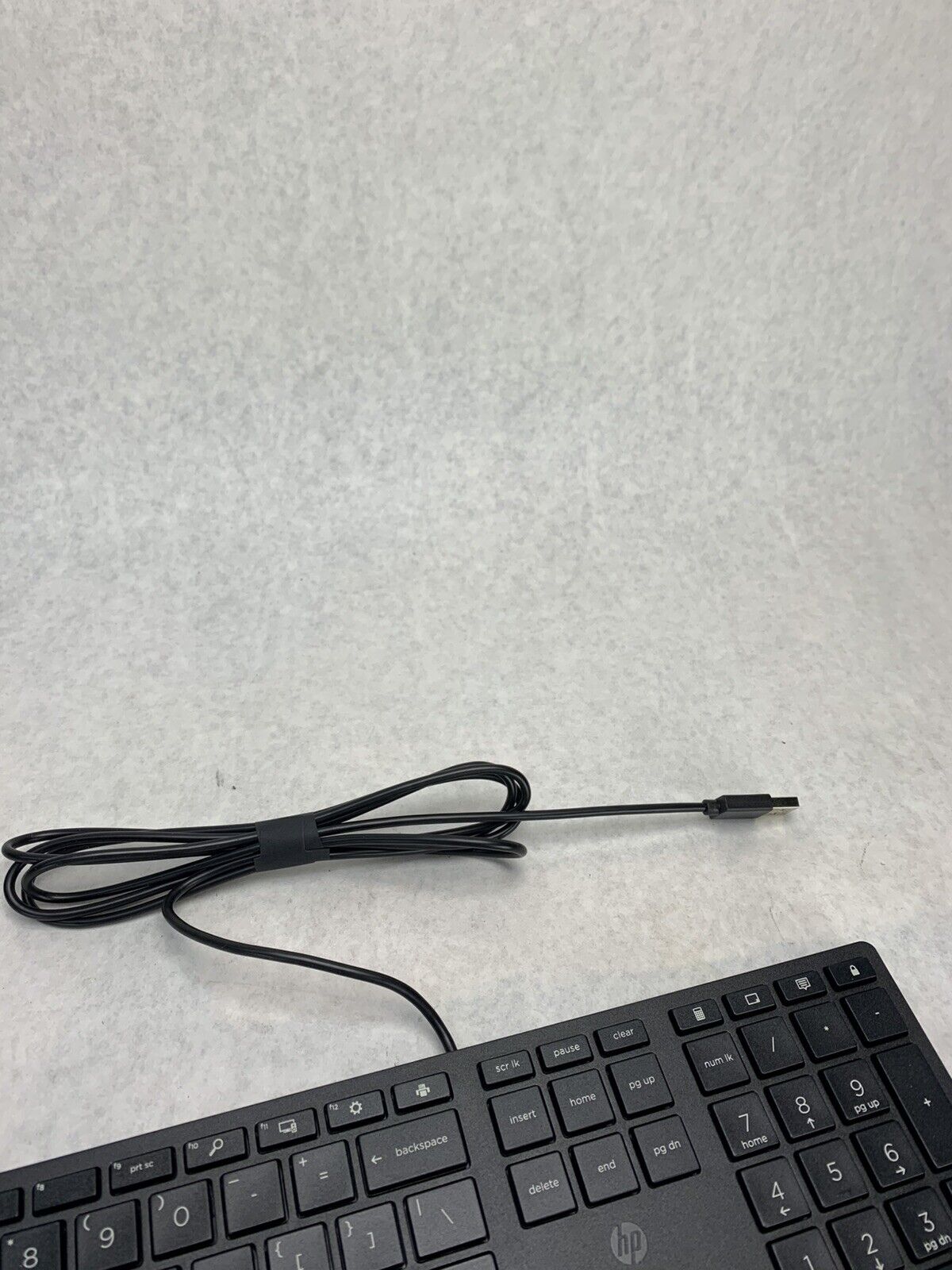 HP 320K Wired Desktop Keyboard L96909-001 Lot of 3