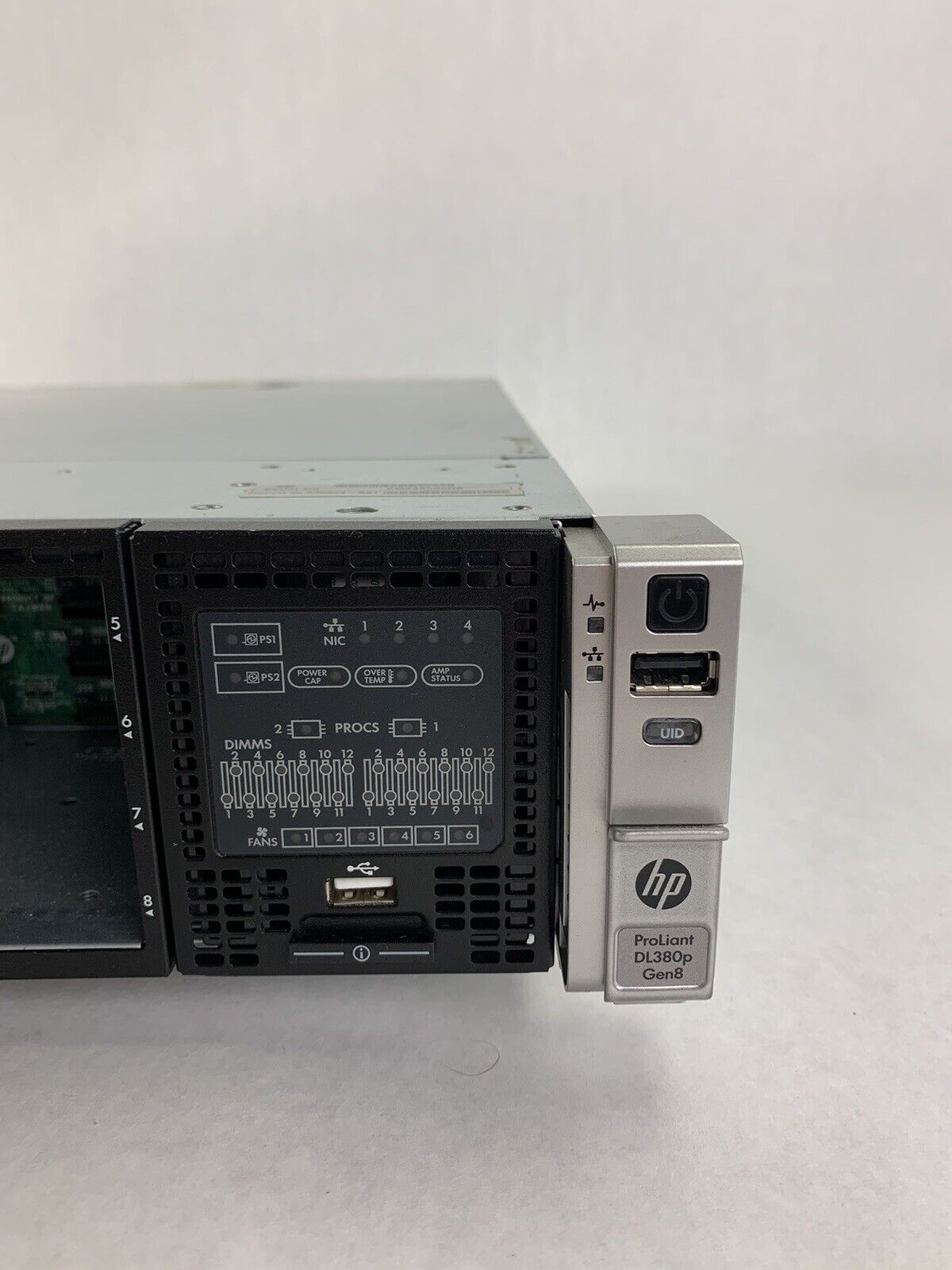 HP ProLiant DL380p Gen8 Server E5-2640 2 GHz 48 GB RAM NO HDD NO OS