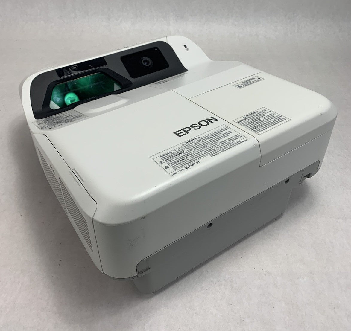Epson PowerLite 695Wi H740A LCD Lamp Projector 1881 Lamp Hours - No Remote0