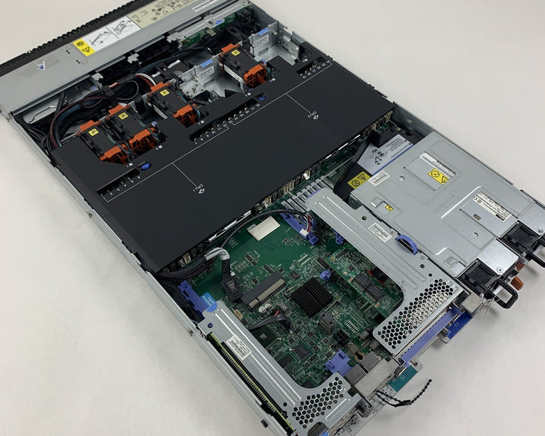 IBM System X3550 M4 Server 1x Xeon E5-2620 2.6 GHz 32 GB Ram No OS No HDD