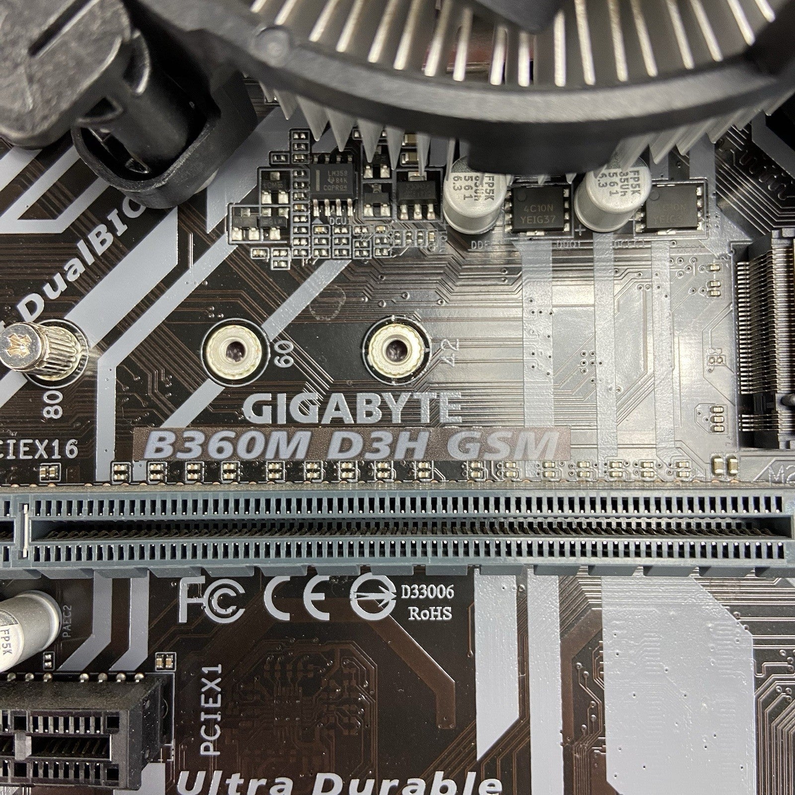 Gigabyte B360M D3H GSM Motherboard Intel Core i5-8500 3GHz 8GB RAM w/IO Shield6