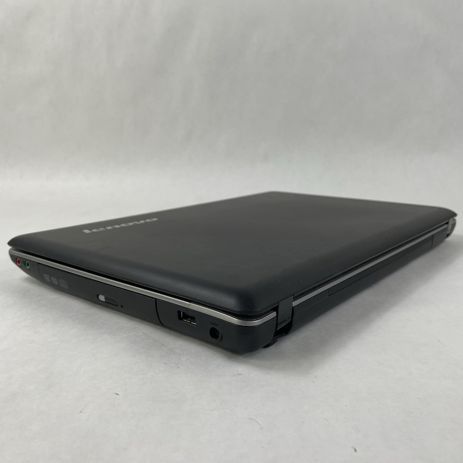 Lenovo IdeaPad Z565 15.6" AMD Phenom 2 N660 3.0GHz 4GB RAM No SSD/OS/AC/Battery10