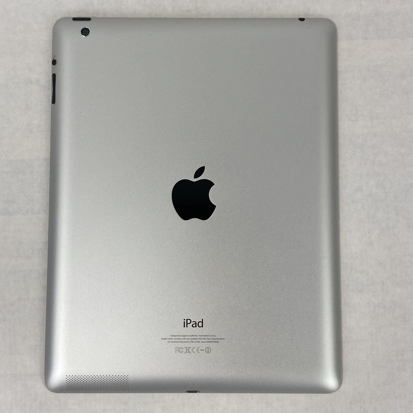 Apple iPad 4th Gen A1458 32 GB 9.7" Wi-Fi Space Gray IOS 10.3.3