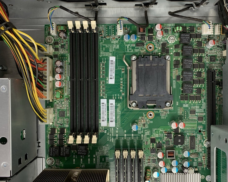 HP StorageWorks D2D Backup System 1x AMD Opteron 2383 2.7GHz 8GB RAM No OS/HDD