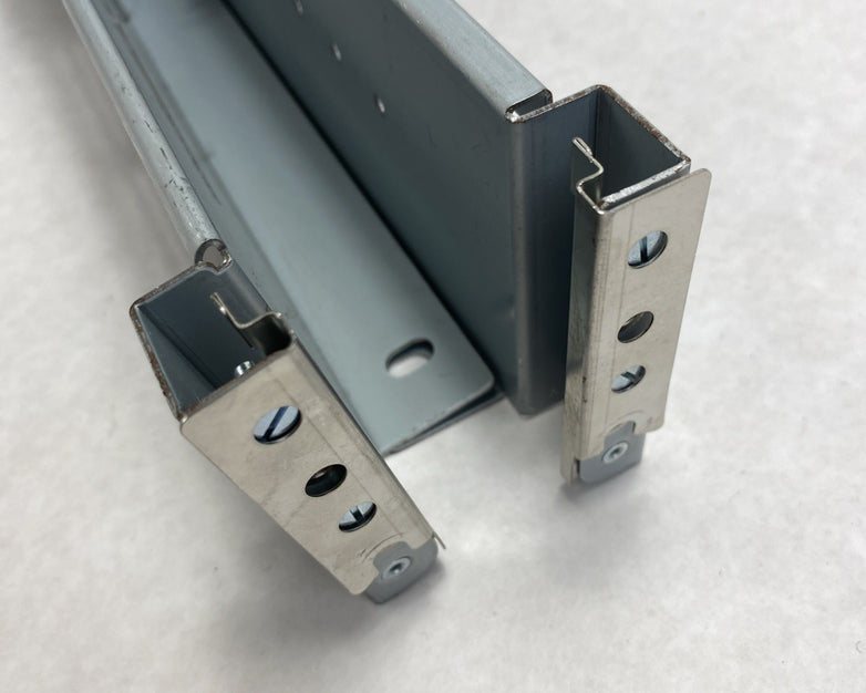 IBM/Lenovo Storwize 45W8837 48W8838 2U Rail Set