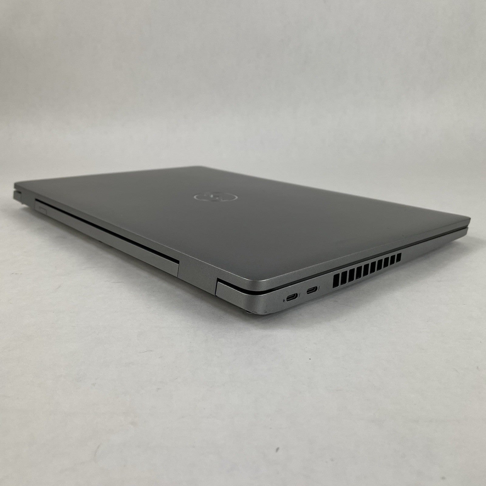 Dell Latitude 5520 15.6" i5-1135G7 2.40 GHz 8 GB RAM No SSD/OS/AC/Batt11