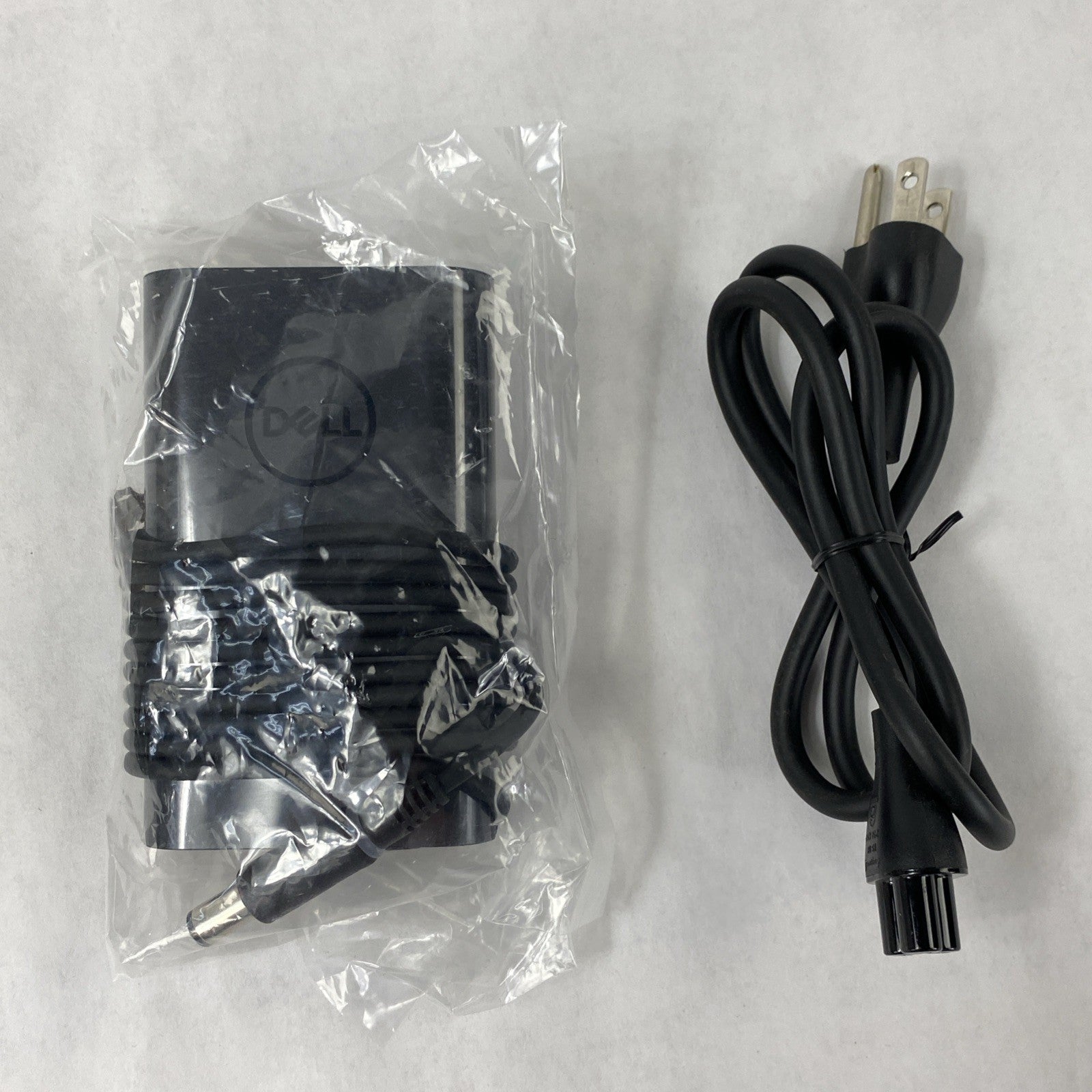 Dell HA65NM130 LA65NM130 65W 7.4mm Big Barrel Laptop AC Adapter - Lot of 101