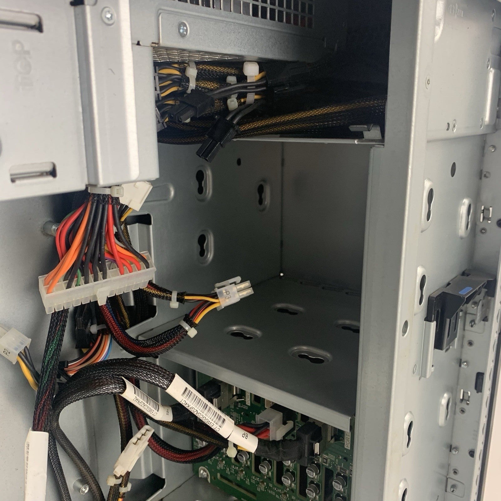 HP ML110 Gen10 8xSFF Server Barebones Chassis No MB No Ram No CPU No HDD 2x PSUs19