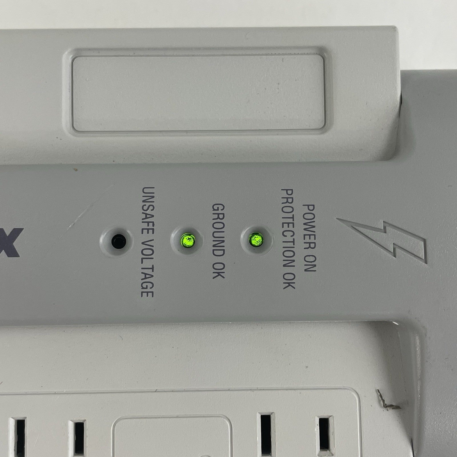 Panamax Safe Power Conditioner M4-EX 4  Power Tested3