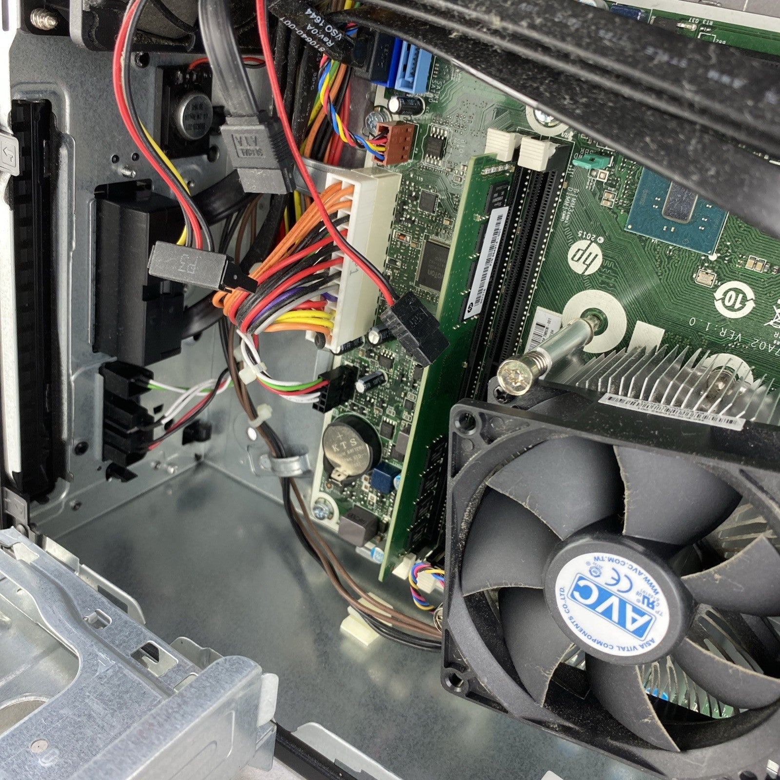 HP ProDesk 400 G3 SFF Quad Core i5-6500 3.20GHz CPU 1x8GB DDR4 RAM No HDD No OS