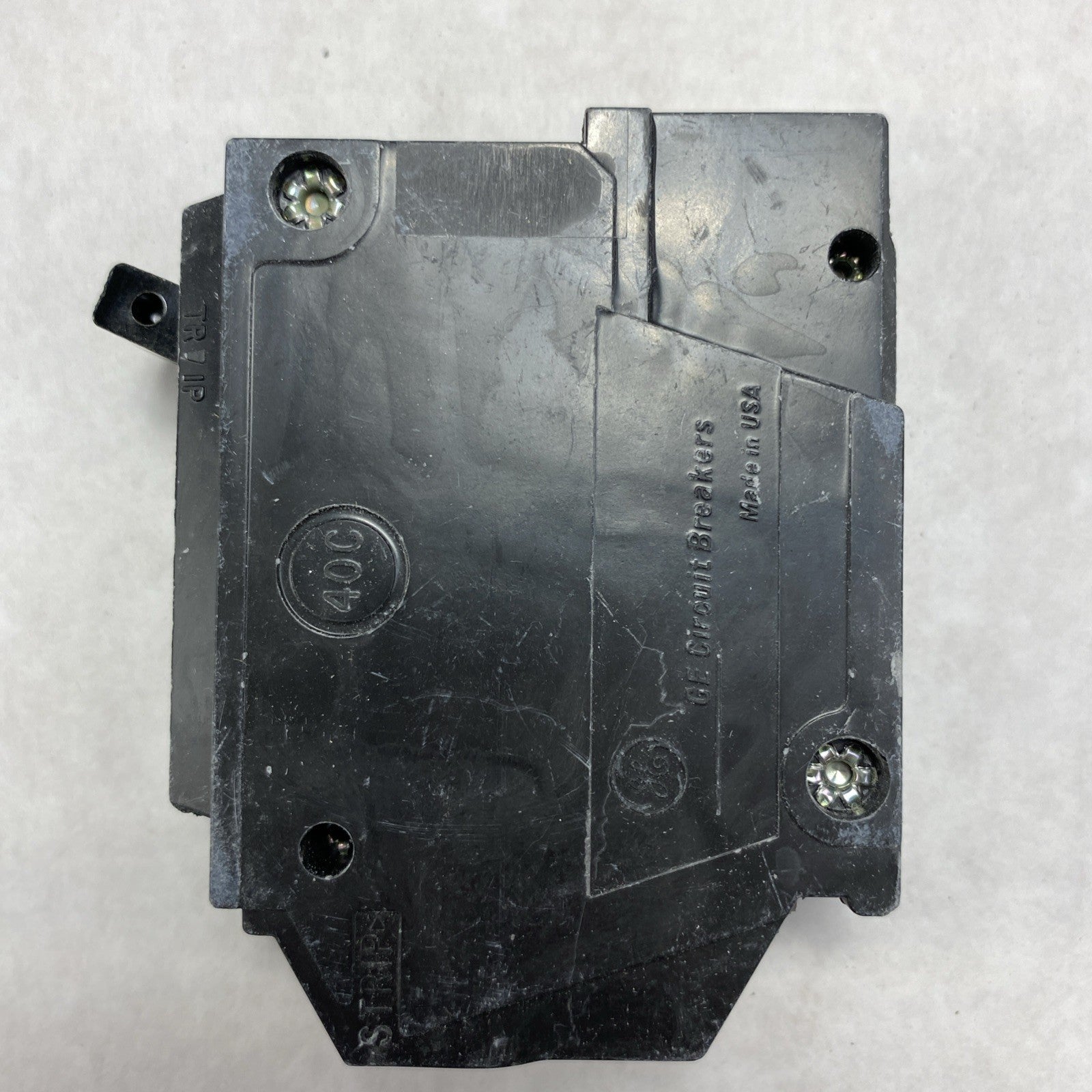General Electric Model C THQL1120 20A Plug In Circuit Breaker Box Of 108