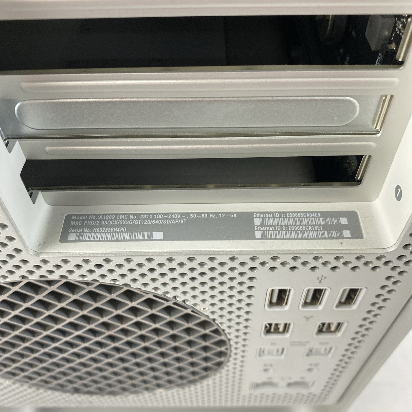 Apple Mac Pro A1289 2009 Xeon W3540 2.93GHz 6GB RAM 640GB HDD os10.11.6 No GPU10