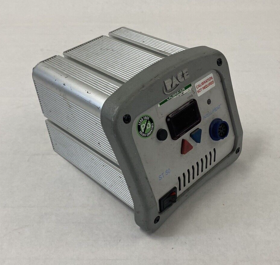 PACE ST 50 IntelliHeat Soldering Station For Parts or Repair No Power Cord/Wand