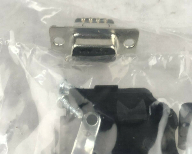 Amphenol L77DE09SST1 4V10101 D-Sub Standard Connectors (Lot of 14)