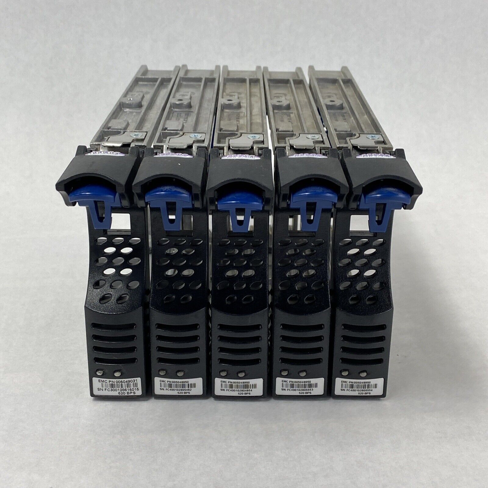 Lot of 5 EMC 005048950 / 005049031 3.5" Hard Drive Caddy Tray