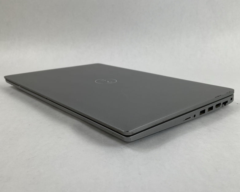 Dell Latitude 5520 15.6" i5-1135G7 1.40 GHz 8 GB RAM No SSD/OS/AC - Bad Paint