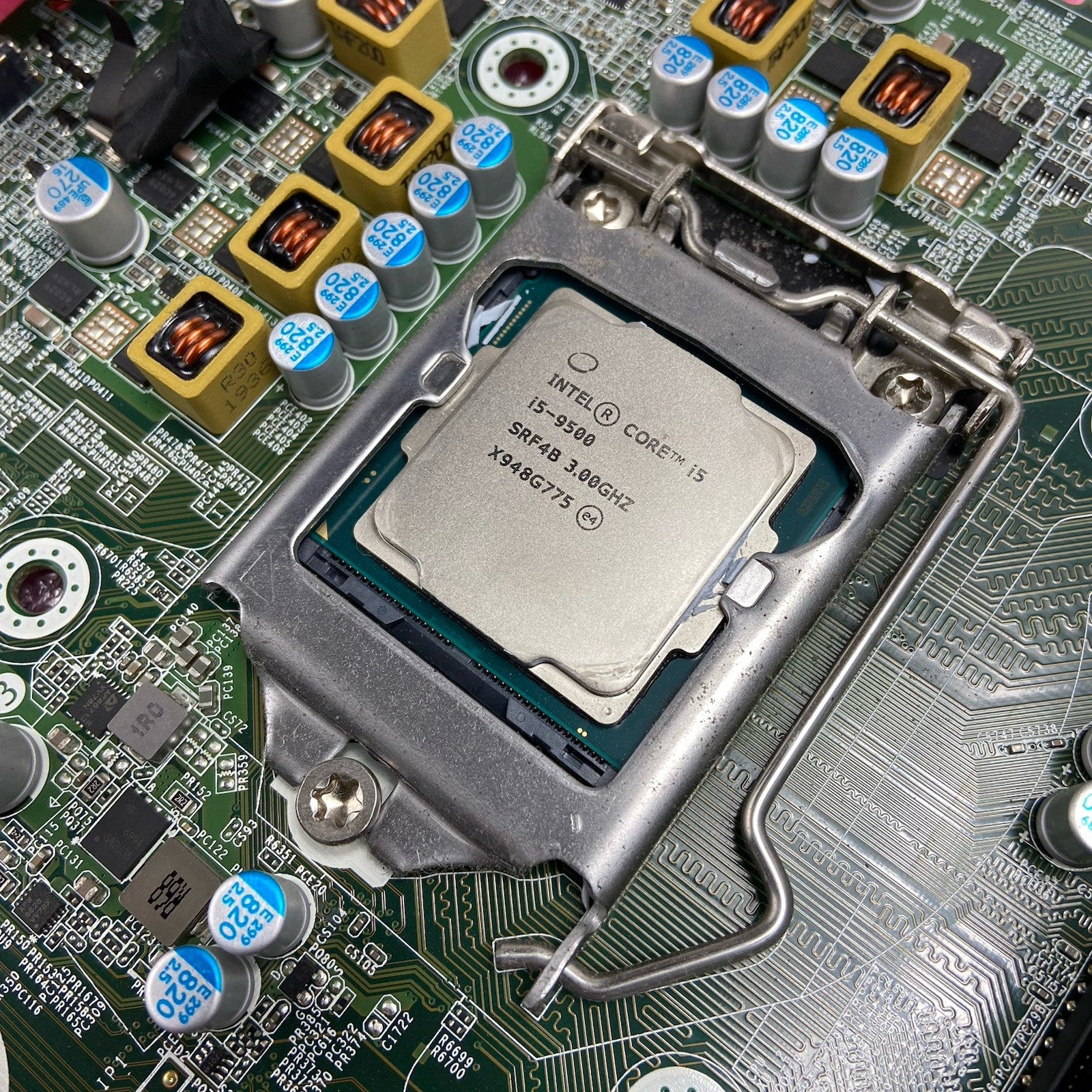 Dell Optiplex 3070 SFF Motherboard Intel Core i5-95003 GHz 8GB RAM 8