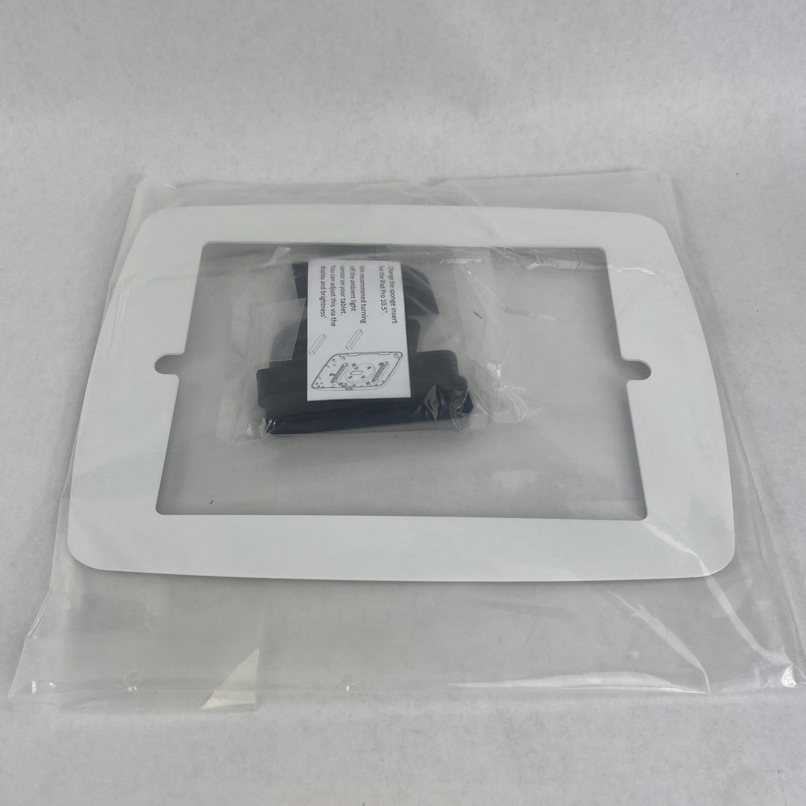 BossTab BFU0-2004 Fusion White Faceplate iPad Pro 10.5"4