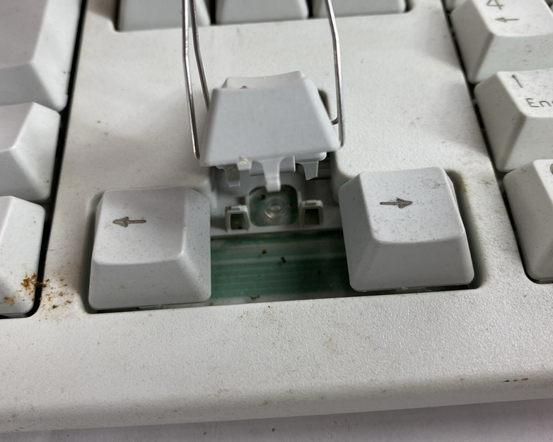 Zenith Data Systems E05009001 163-0098-01-00 Keyboard