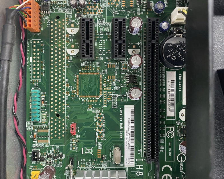 Lenovo ThinkCentre M73 SFF Intel Core i5-4570 3.2GHz 1x4GB RAM No HDD No OS