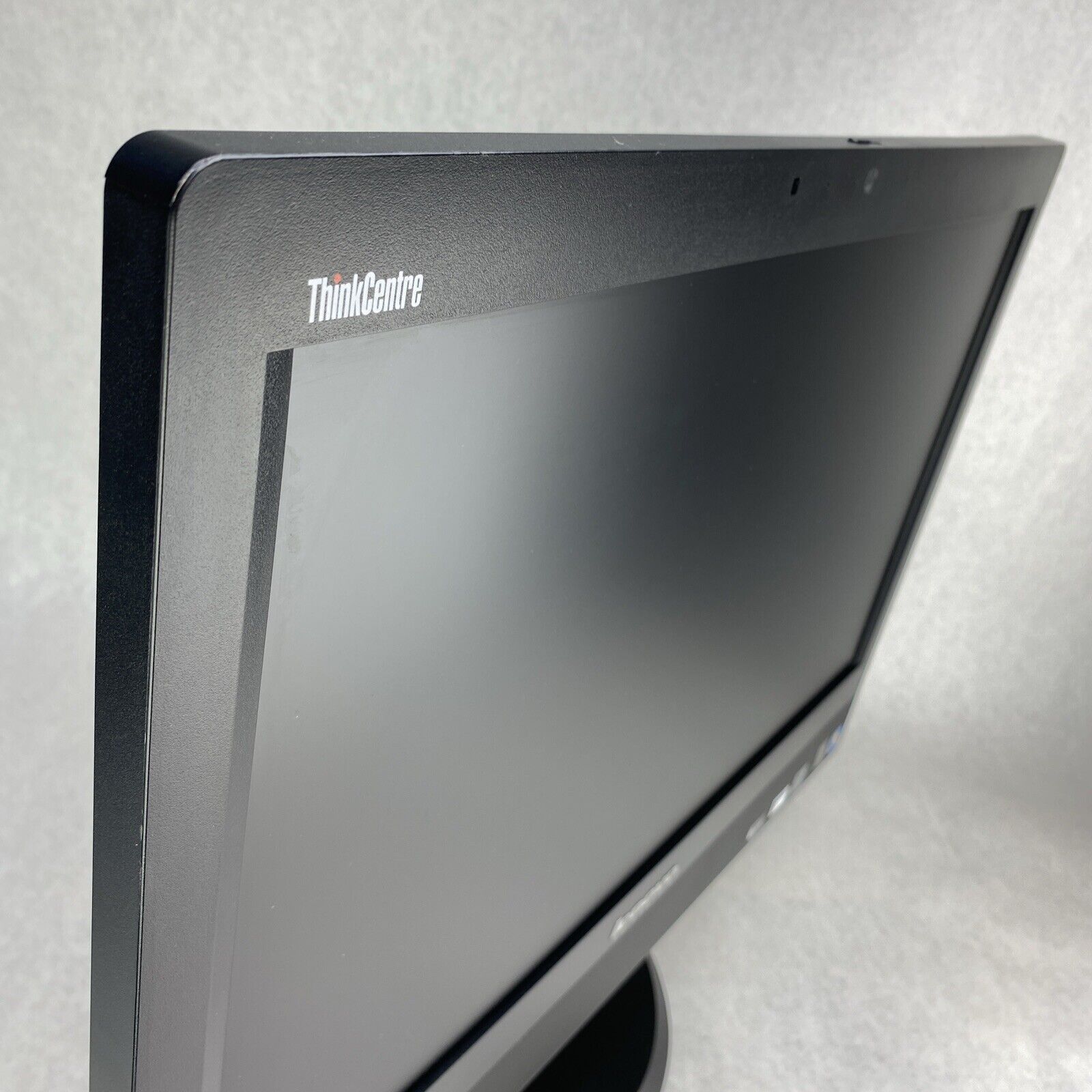 Lenovo ThinkCentre M93z 23" AIO Intel Core i5-4590S 3.0GHz 8GB RAM No HDD OS