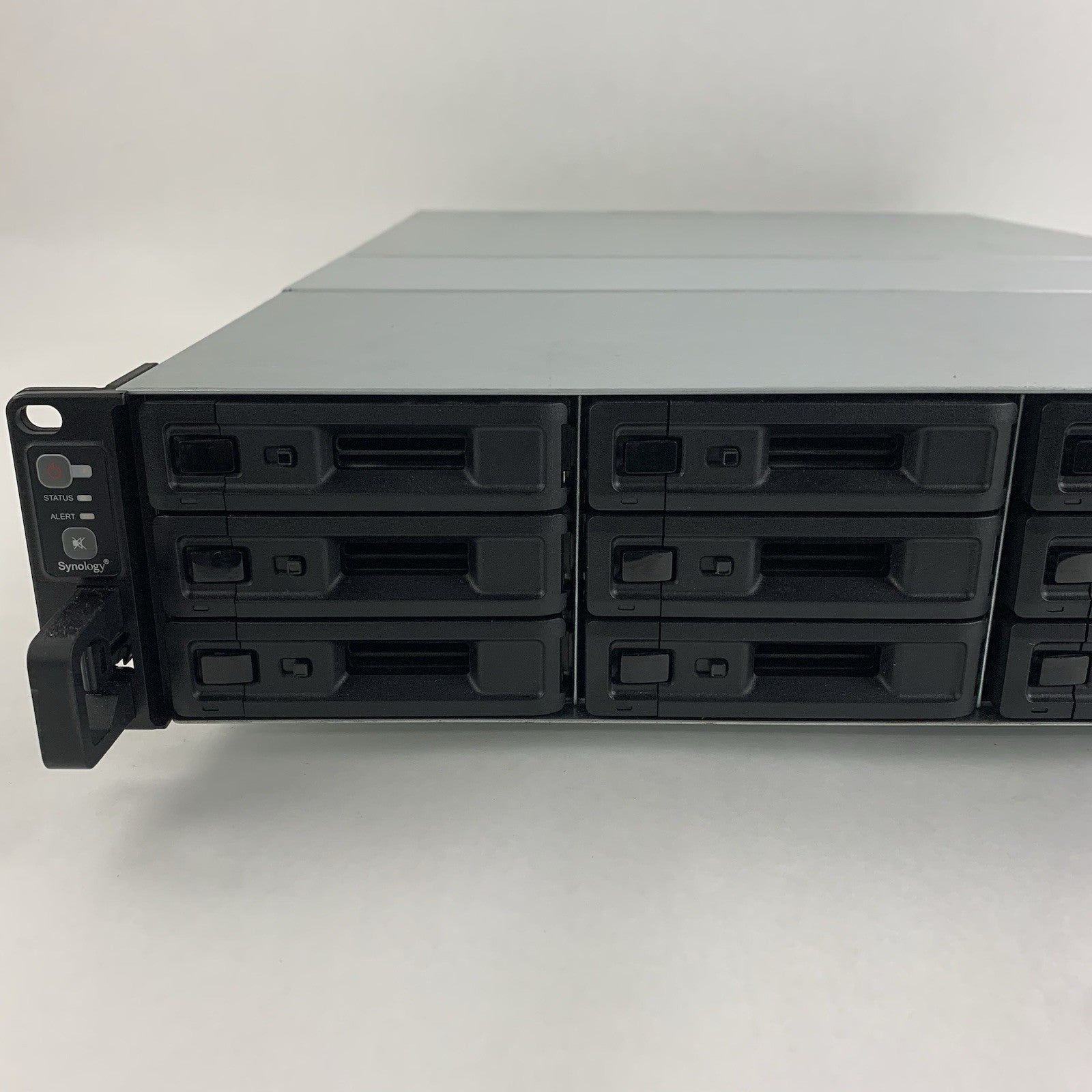 Synology RS18017XS+ RackStation 12-Bay 1x D-1531 2.2 GHz 16 GB Ram No OS No HDD2