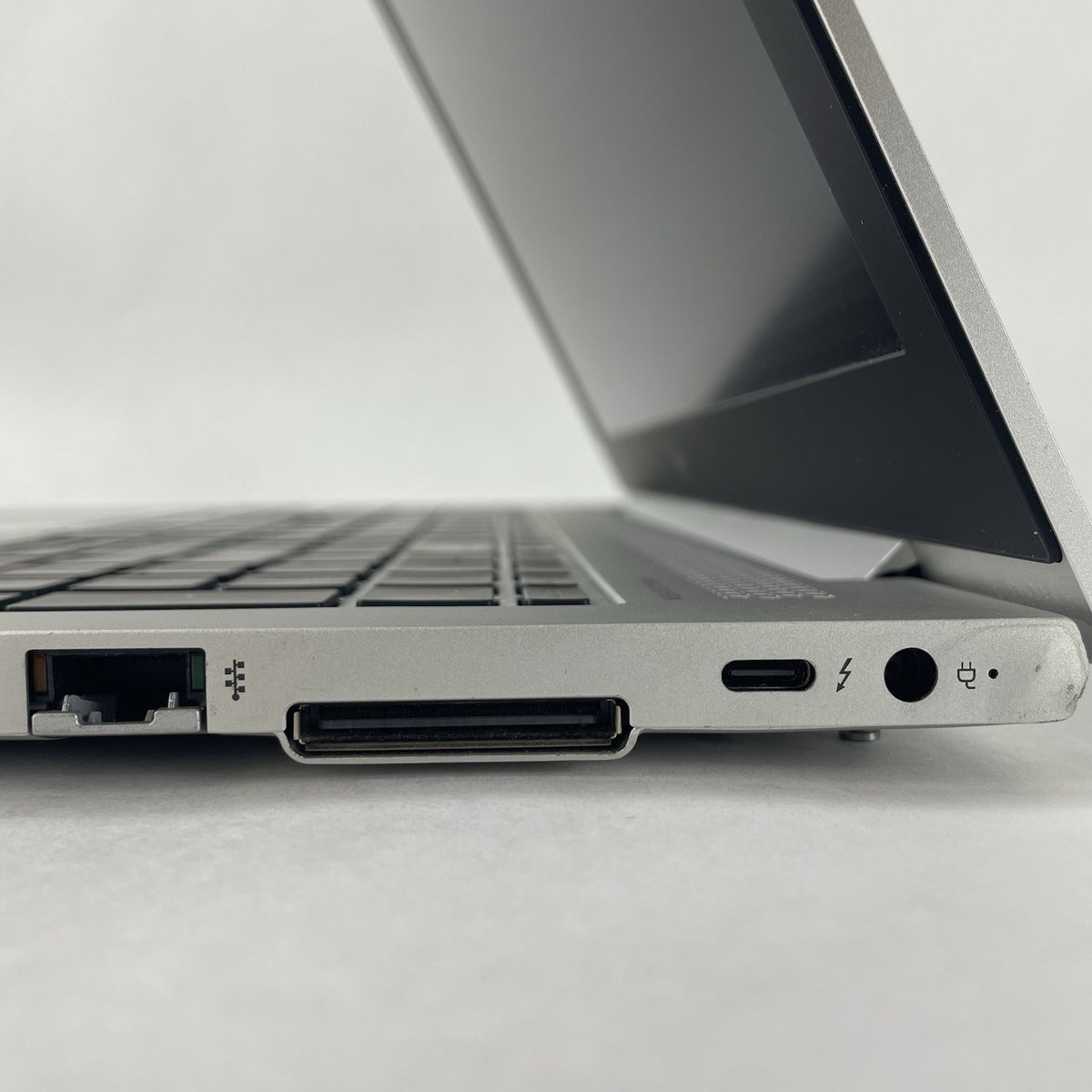 HP EliteBook 850 G6 15.6" i7-8665U 1.90 GHz 16 GB RAM No SSD/OS/AC - Corner5