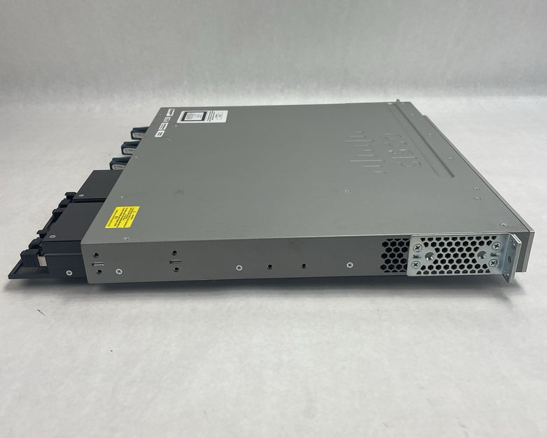Cisco WS-C3850-48PW-S 48-Port PoE+ Gigabit Layer 3 Managed Switch Tested & Reset