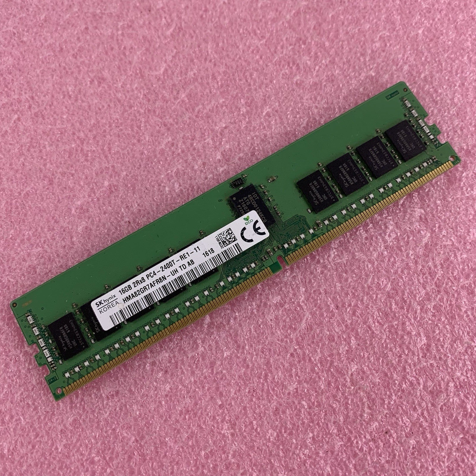 SK Hynix HMA82GR7AFR8N-UH 16 GB 2RX8 DDR4 PC4 2400T PC4-19200 Server Memory Ram0