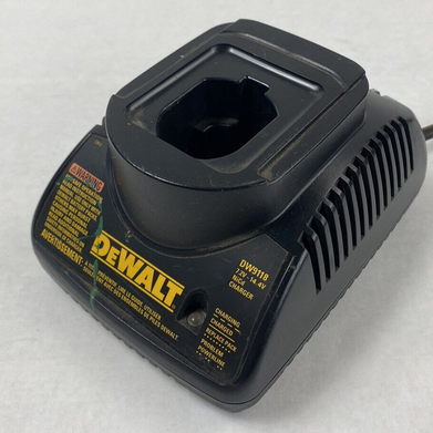 Lot of 2 Dewalt DW9118 Ni-Cd 7.2v-14.4v Battery Charger Tested