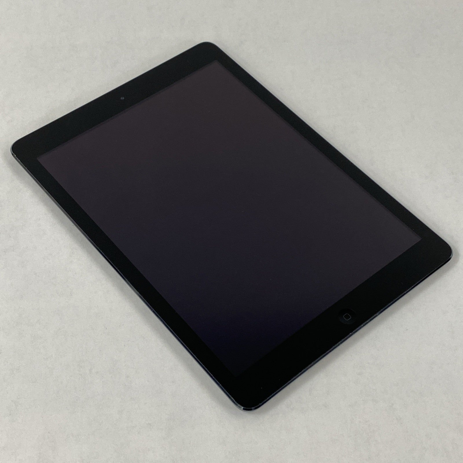 Apple iPad Air 1st Gen A1474 16GB Wi-Fi 9.7" Space Gray IOS 12.5.82