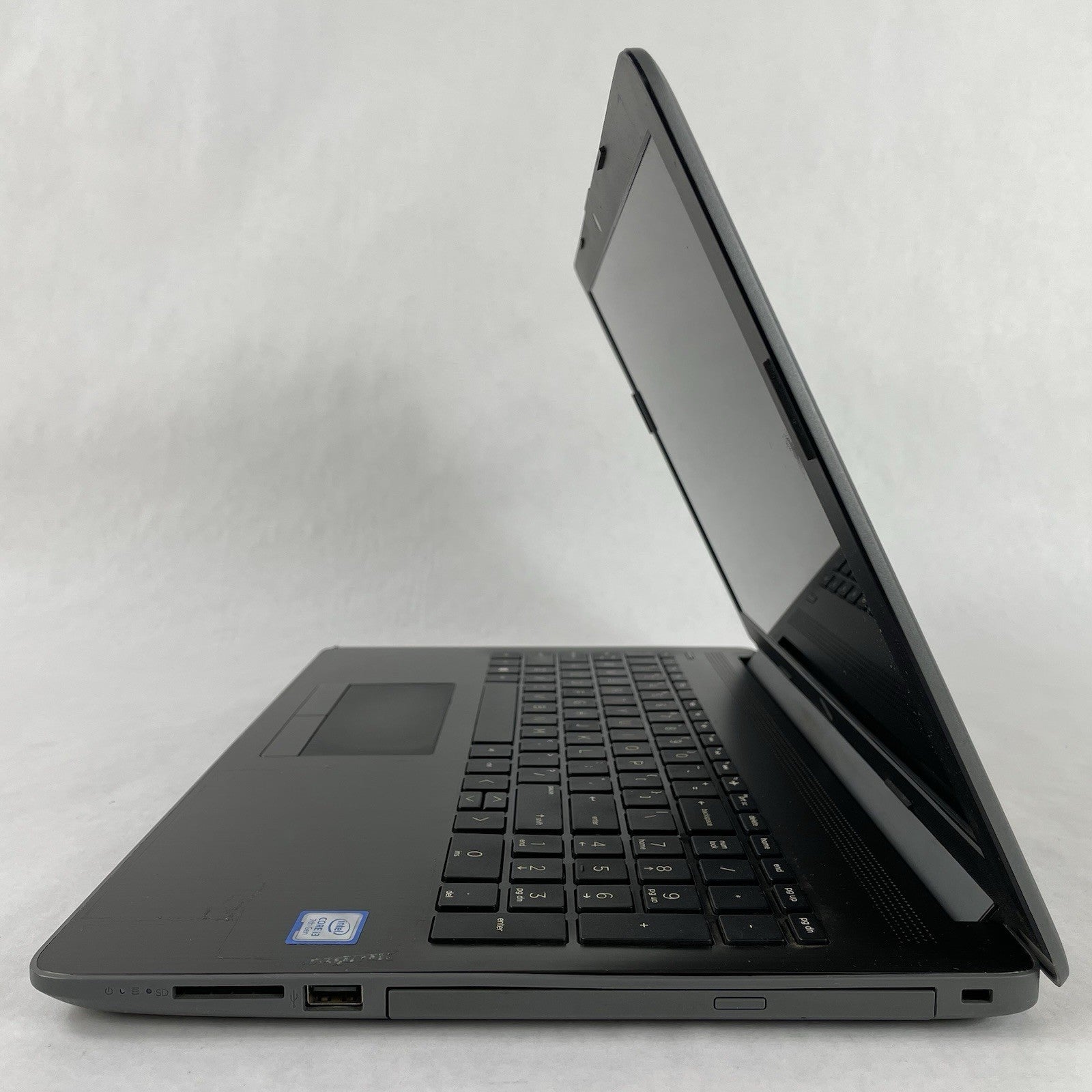 HP 15-da0046nr 15.6" i3-7020U 2.30 GHz 8 GB RAM No SSD No OS - Bad Bottom5