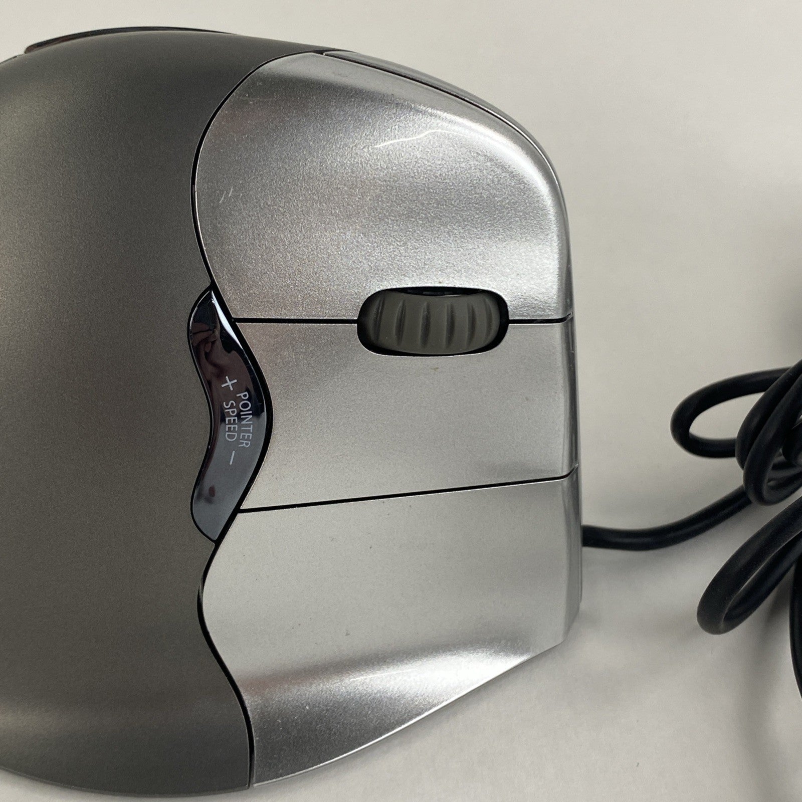 Evoluent Vertical Mouse Ergonomic Right Handed Wired Mouse2
