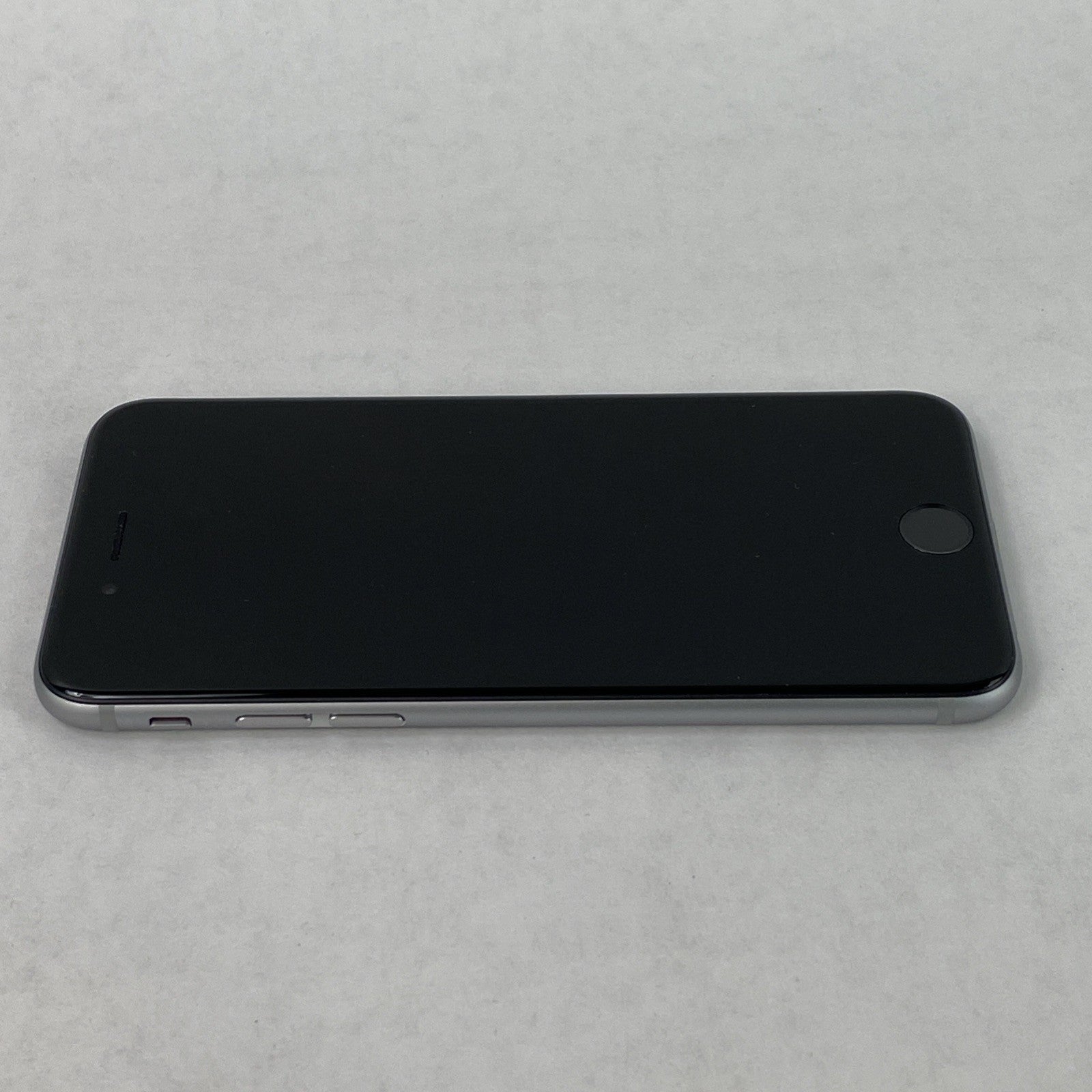 Apple iPhone 6s A1688 32GB Unlocked 4.7" Silver IOS 15.8.56