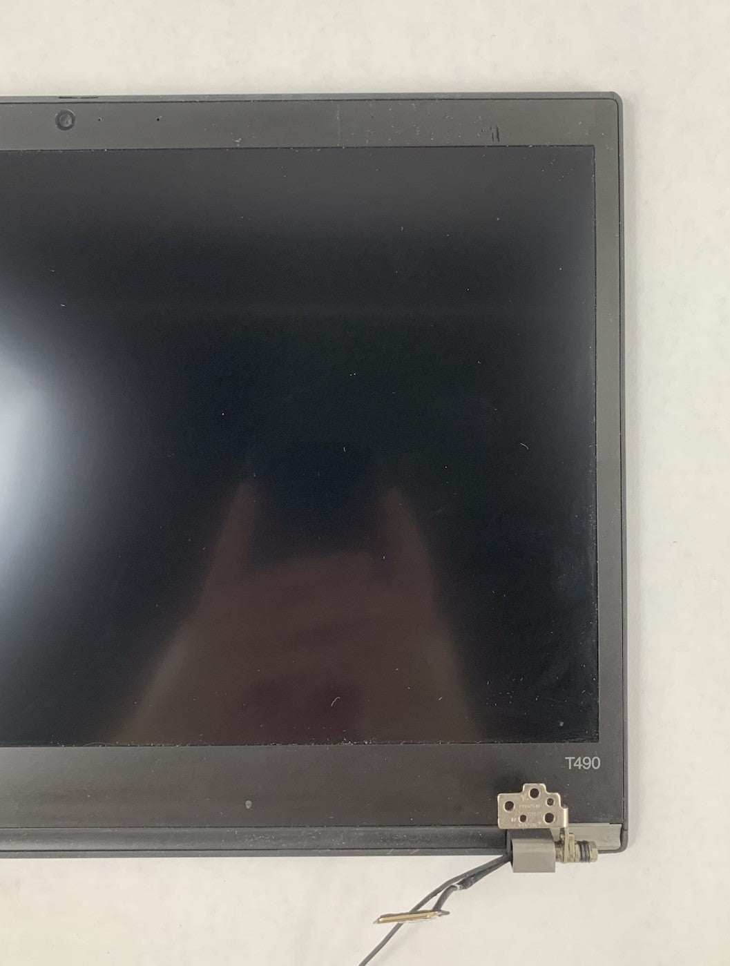 Lenovo Thinkpad T14 Gen 2 14" FHD 1920x1080 Non-Touch Screen - Cracked Corner8