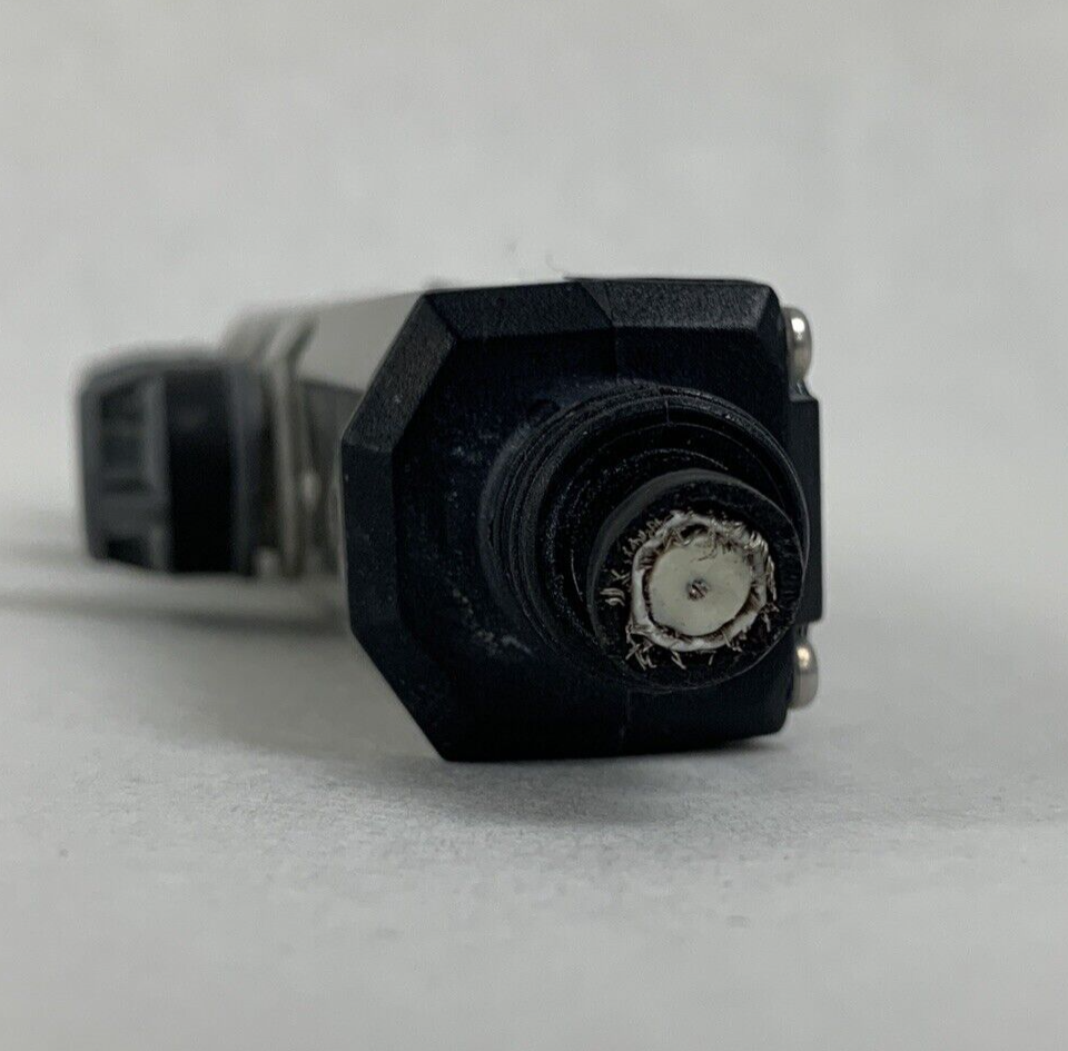Keyence SJ-M030G HighPerformance Static Eliminator Cord Cut Parts or Repair