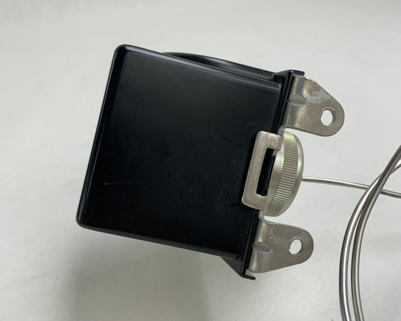 United Electric Temperature Switch, Type E54, Model D22BS, 50-300 Deg F