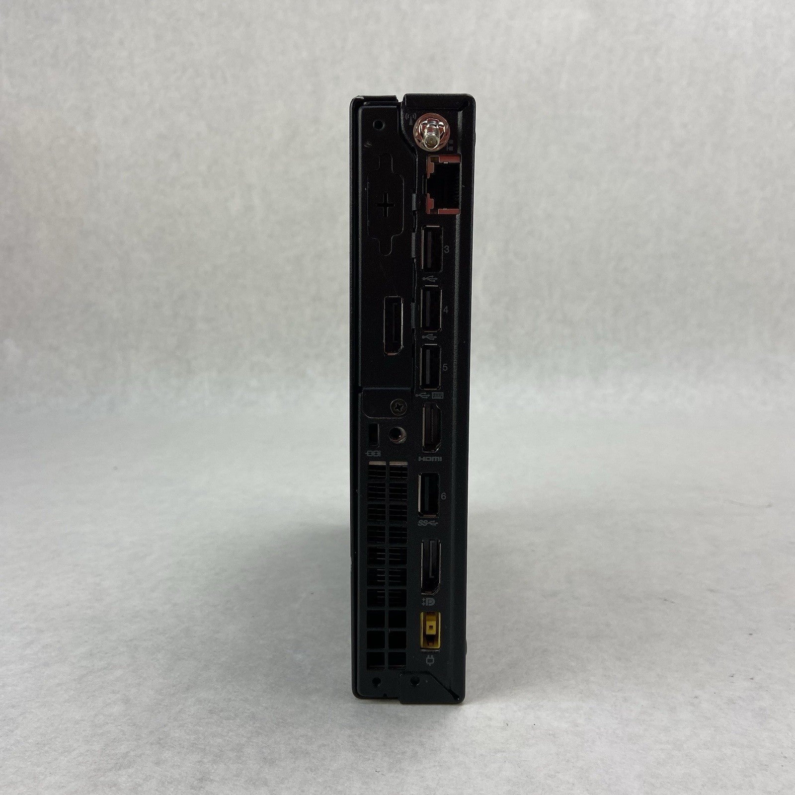 Lenovo ThinkCentre M75Q-1 Micro AMD Ryzen 5 Pro 3400 GE 3.3GHz 8GB RAM No HDDOS5