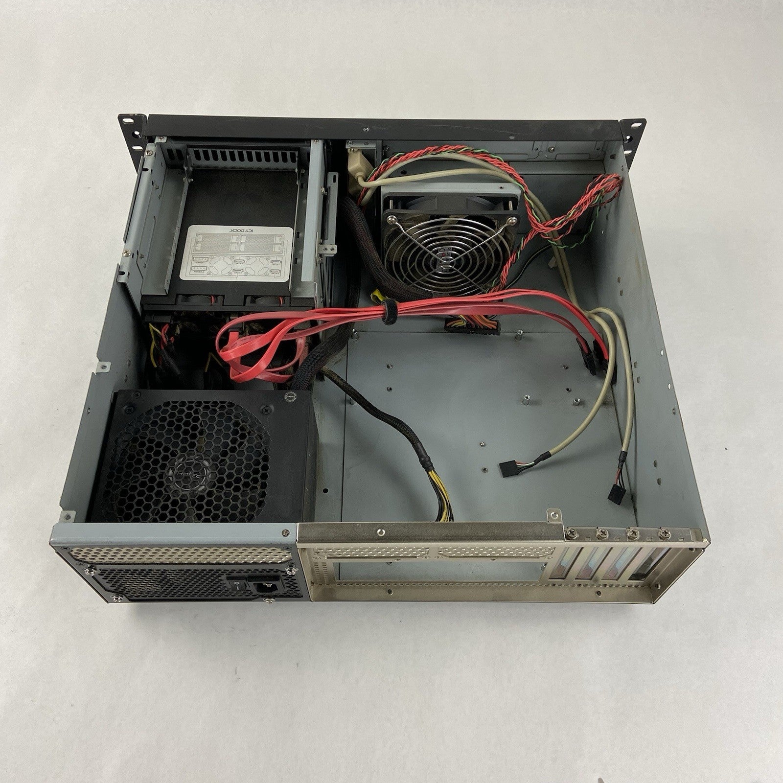 General Technics 3U Server Chasis Antec EA-650 Platinum 80 Plus7