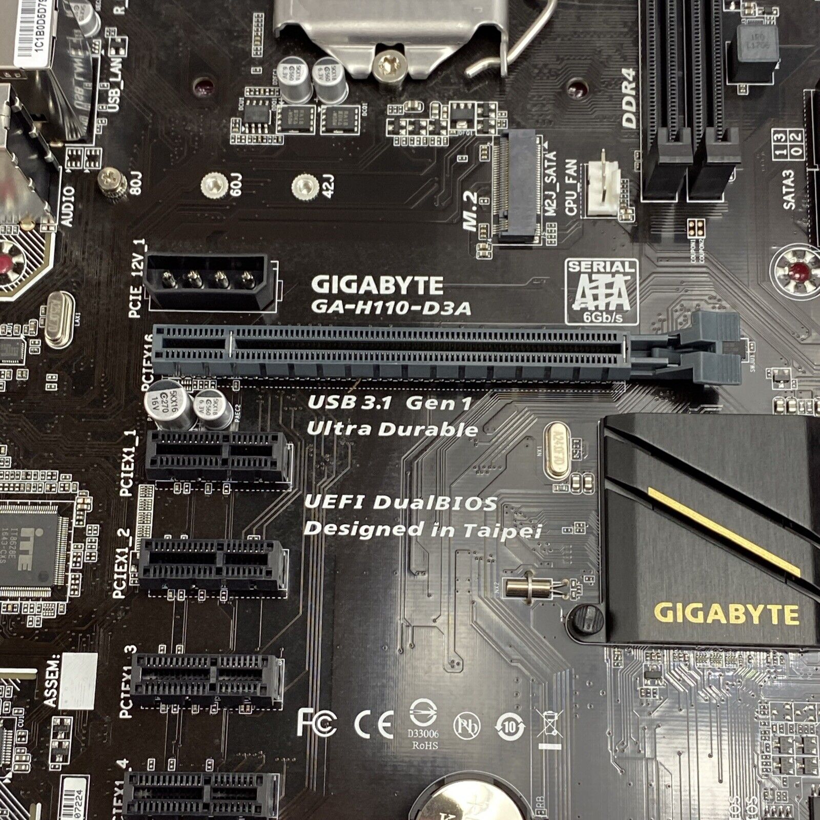 Gigabyte H110-D3A Motherboard Pentium C4400 3.3GHz No RAM No Shield