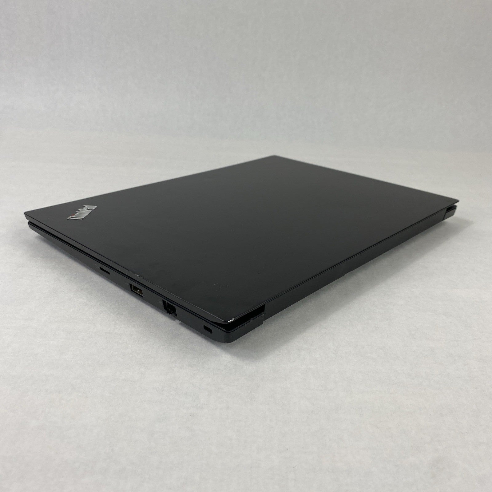 Lenovo ThinkPad E480 Intel Core i5-8250U 1.60 GHz 8 GB RAM 14" No HDD No OS