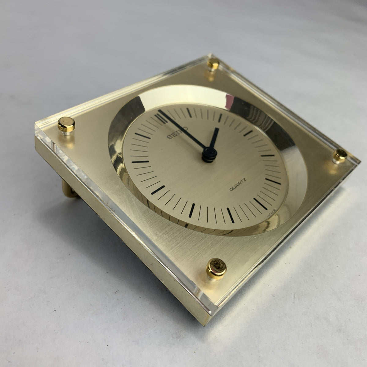Vintage Seiko Quartz QQZ149G Gold Tone Sloped Desk Clock - No Battery0