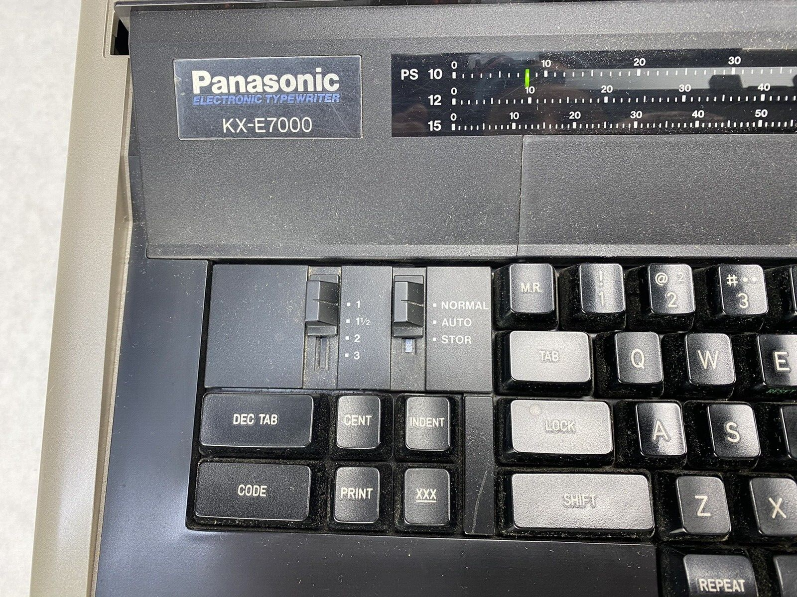 Panasonic KX-E7000 Electric Typewriter Tested