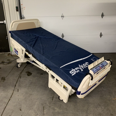 Stryker Epic Bed 2030 Critical Care Hospital Bed w/ Comfort Gel Mattress